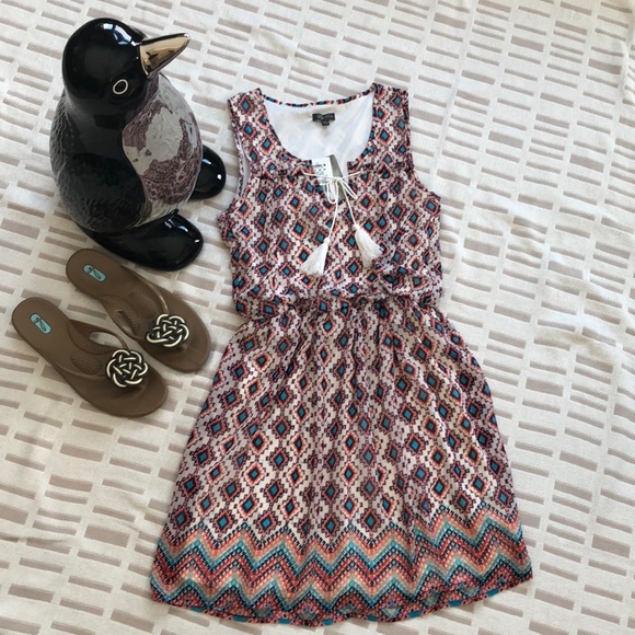 Lily Rose Sleeveless Aztec Pattern Dress XS NWT - Picture 1 of 8